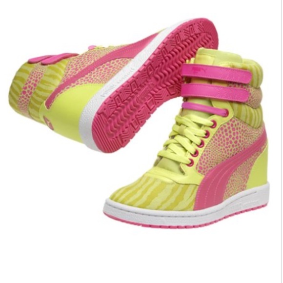 PUMA | Fluorescent Yellow Sky Wedge Reptile Sneaker Size 6 - Picture 1 of 7